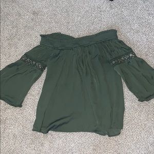 Jennifer Lopez off the shoulder top